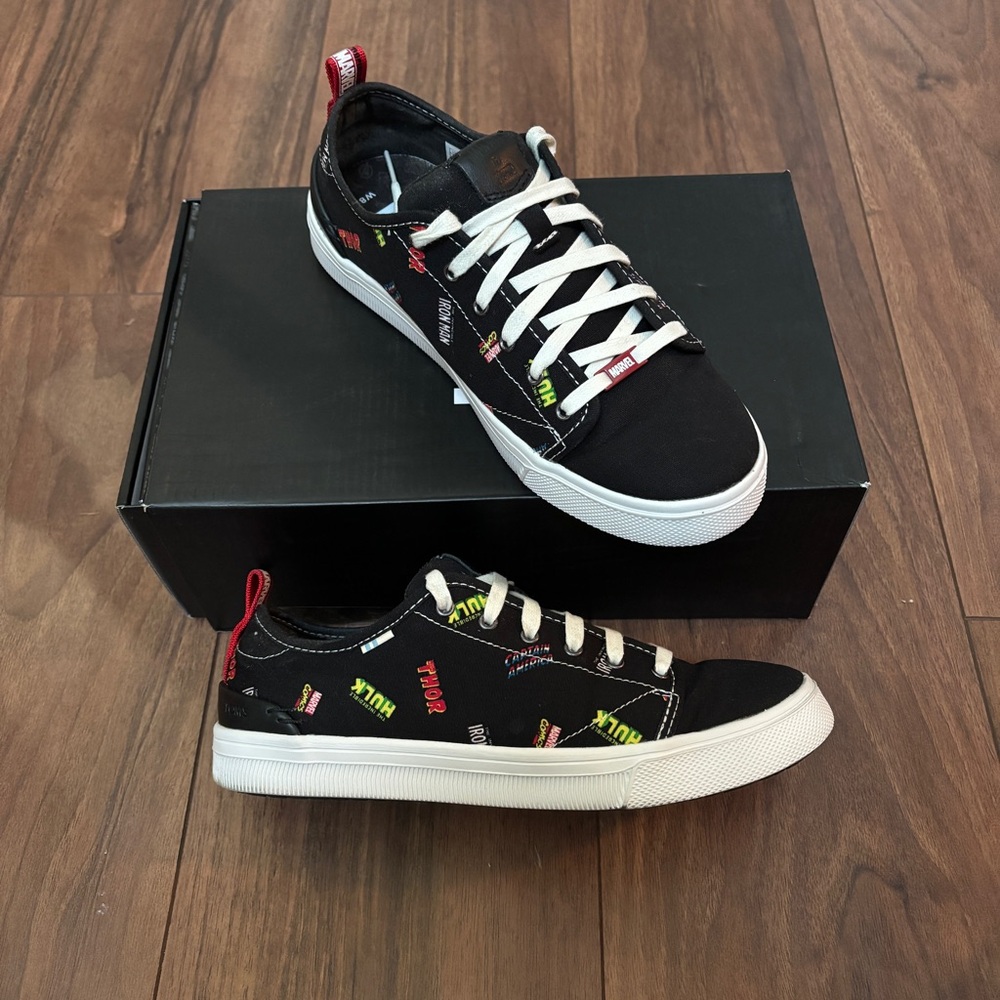 Limited Edition Marvel x Toms Black Travel Lite Low Shoes